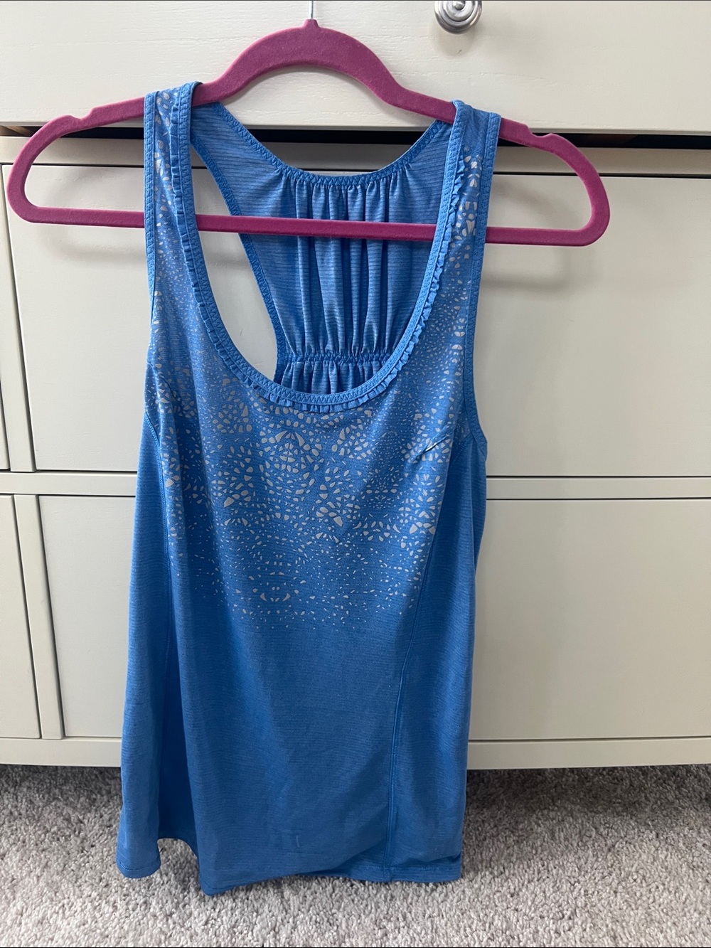 Lululemon size 6 lightweight running ruffle trim Racerback tank
